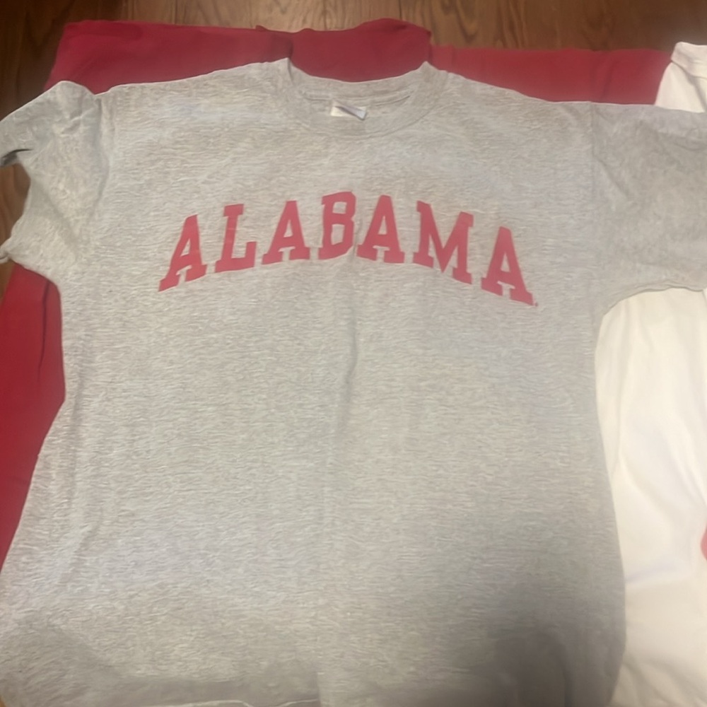 Bundle of 4 Alabama t shirts, 4 red and one white - Picture 2 of 10